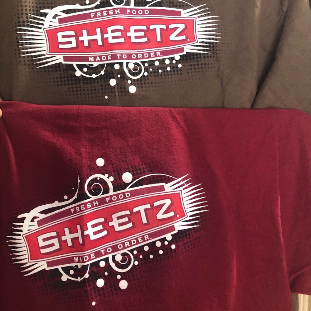 2 Shirt Bundle SHEETZ T-shirts Size Medium